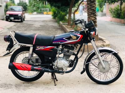 Honda CG-125 (Model 2016/17) Genuine Condition