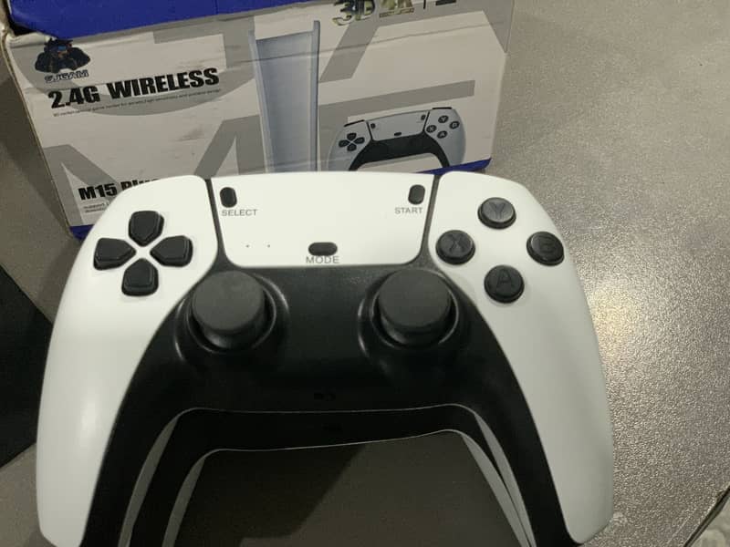 M15plus with wireless controllers 0