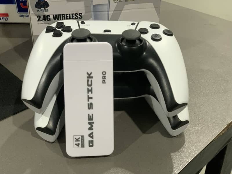 M15plus with wireless controllers 3