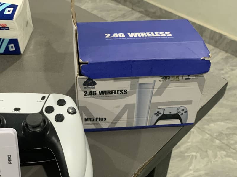 M15plus with wireless controllers 4