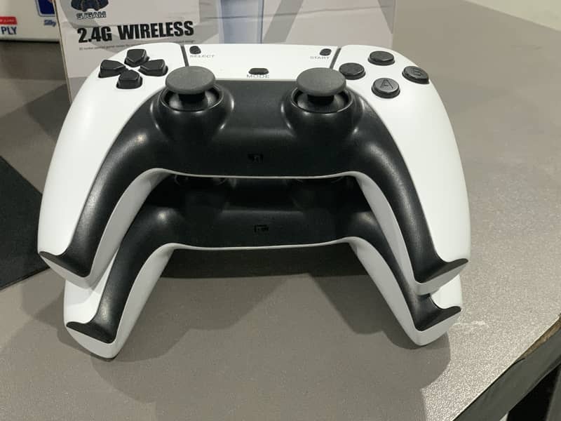 M15plus with wireless controllers 6