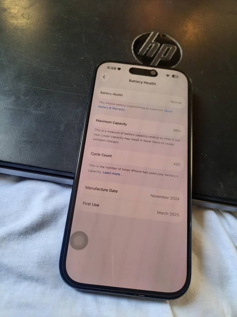 Apple iPhone 16 Pro 0