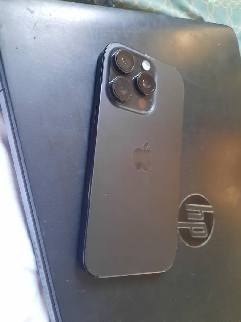 Apple iPhone 16 Pro 6