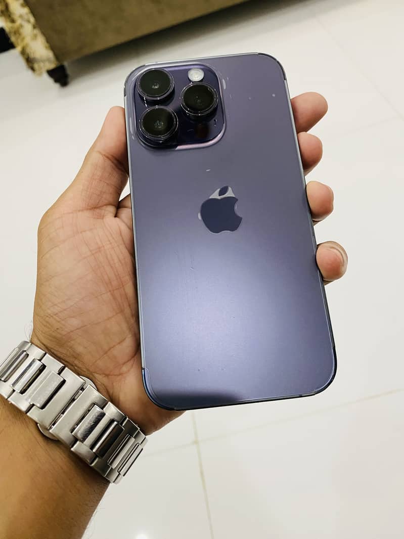 Apple iPhone 14 Pro 0