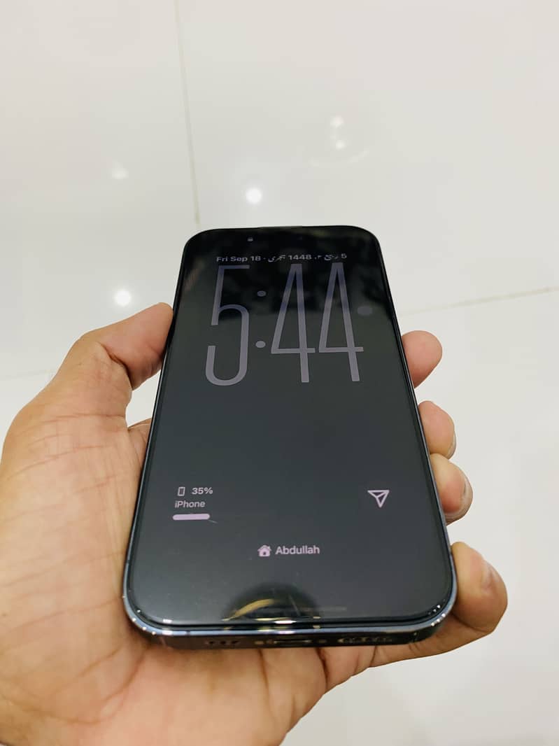 Apple iPhone 14 Pro 1