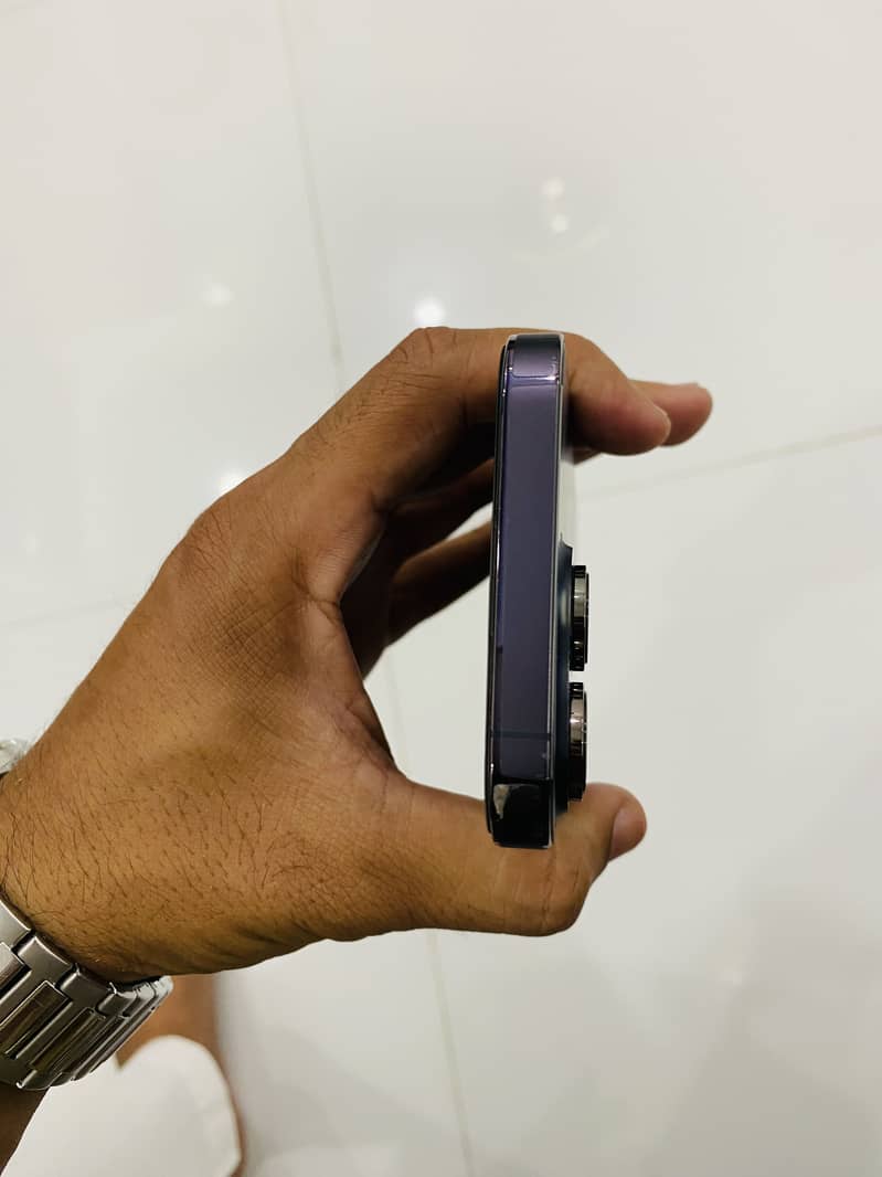 Apple iPhone 14 Pro 3