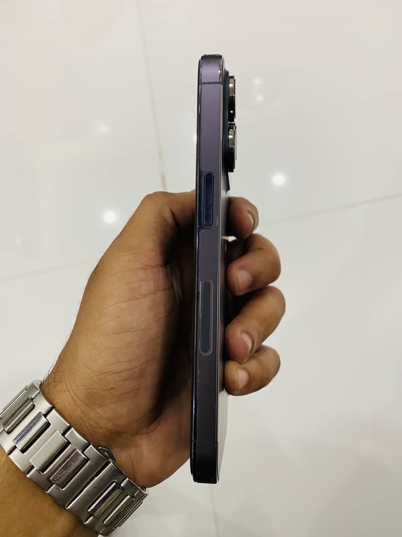 Apple iPhone 14 Pro 4