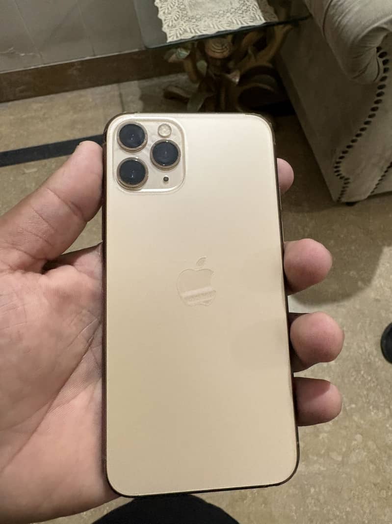 Apple iPhone 11 Pro 2