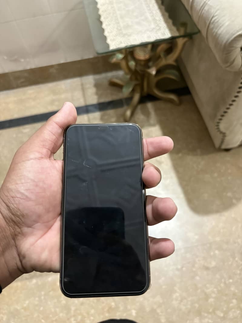 Apple iPhone 11 Pro 5