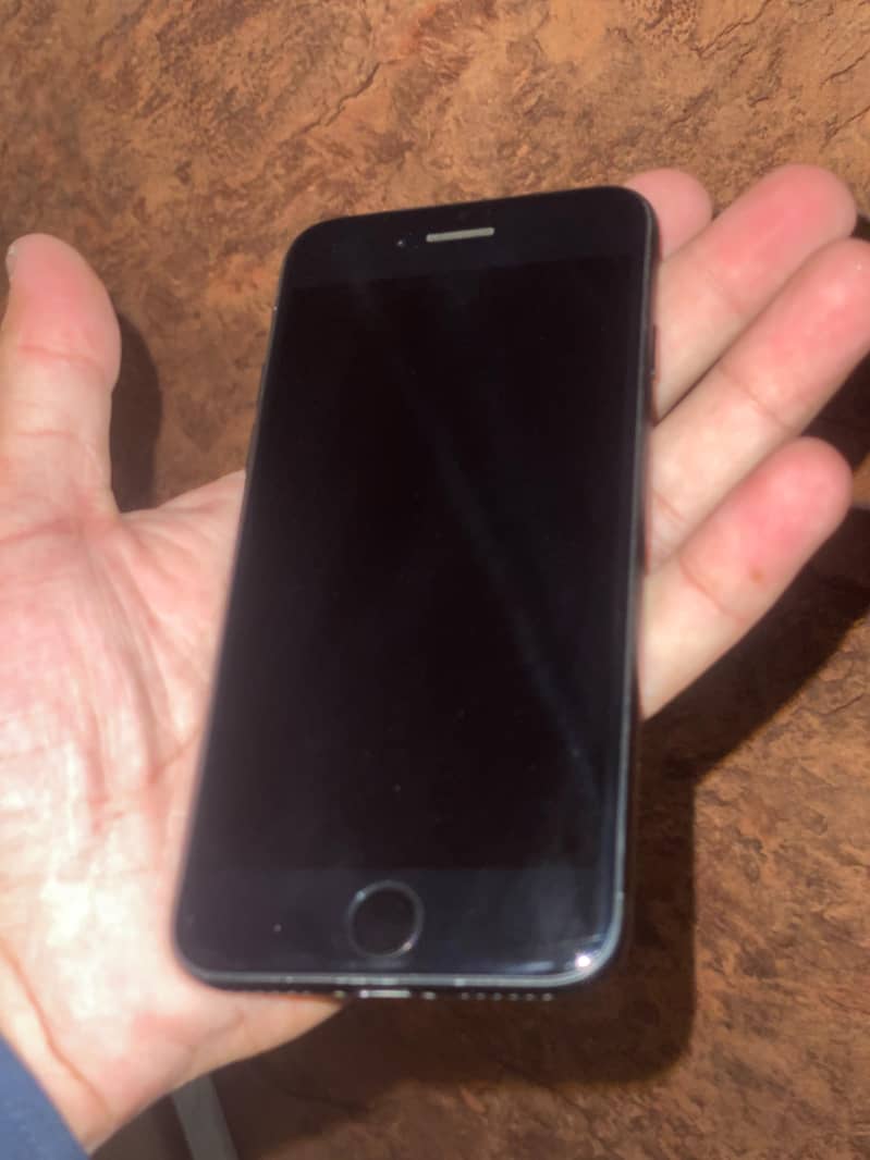 iphone 7- 10/10 2