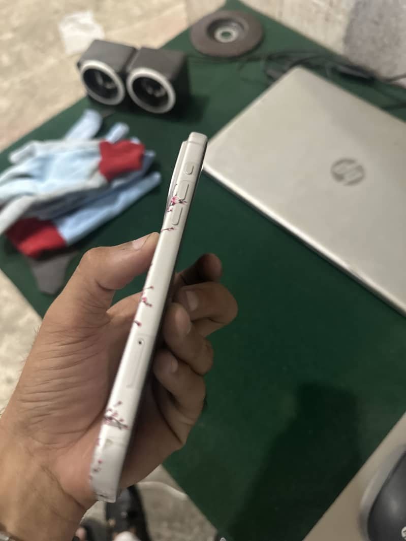 Apple iPhone 17 Pro Max 5