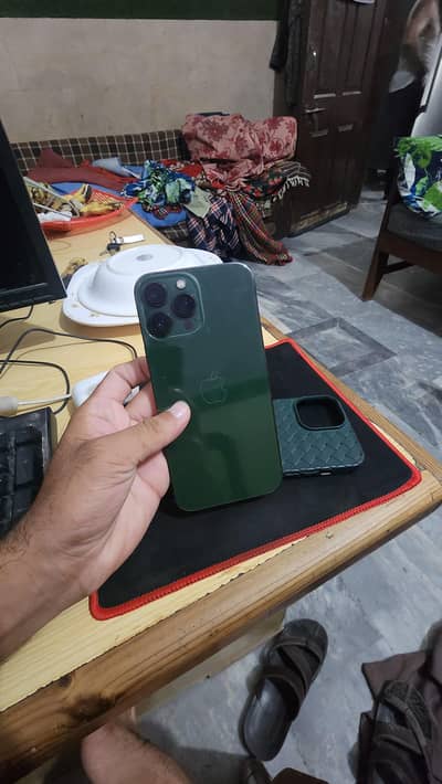 Apple iPhone 13 Pro Max 128 gb jv lush condition