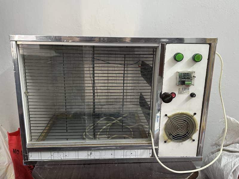 Automatic brooder 0