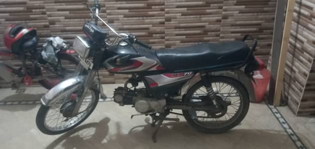 dhoom bike  for sale al body just updated  bas thora sa engine ka km h