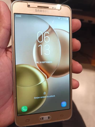 Samsung Mobile J6