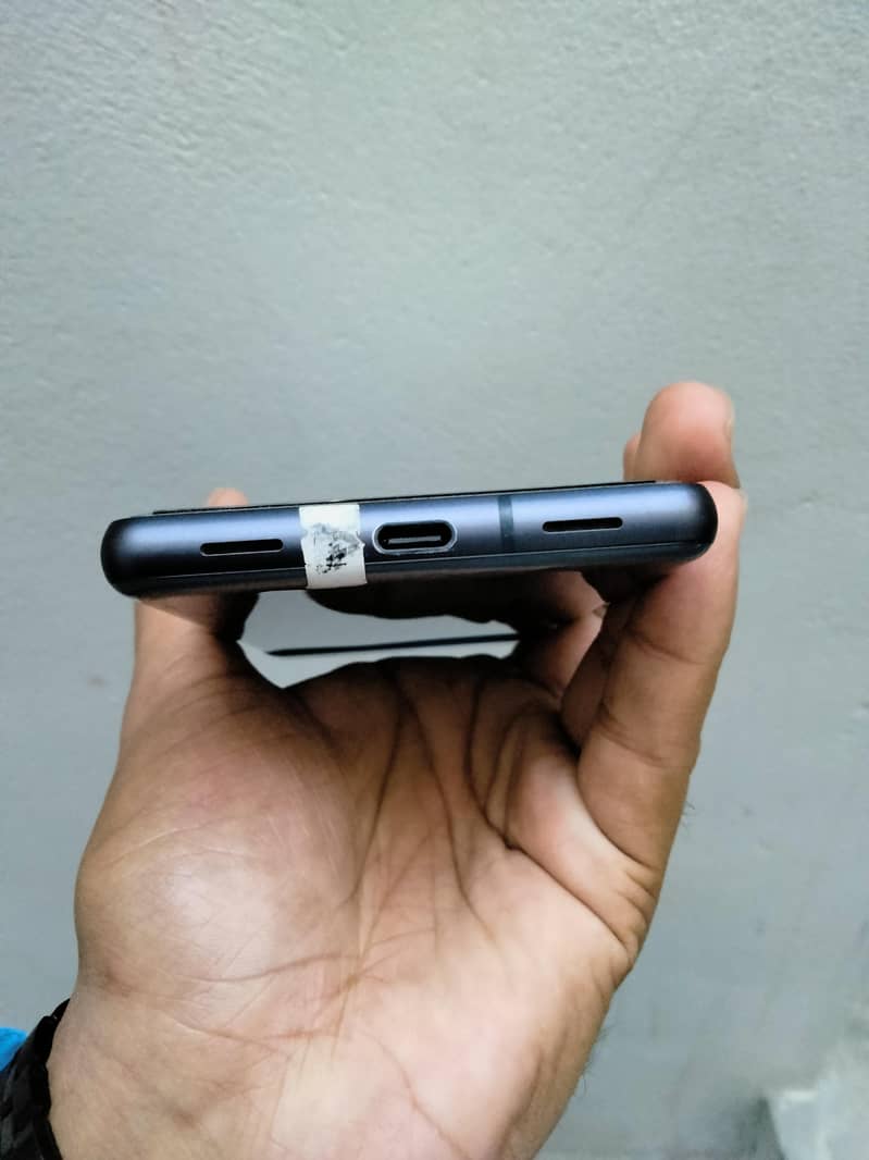 Google Pixel 7a 5