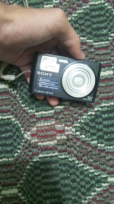box cahrger sub original ha Camera bilkul okay ha