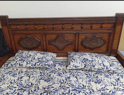 Best Set for sale with  Twoside table and dressing