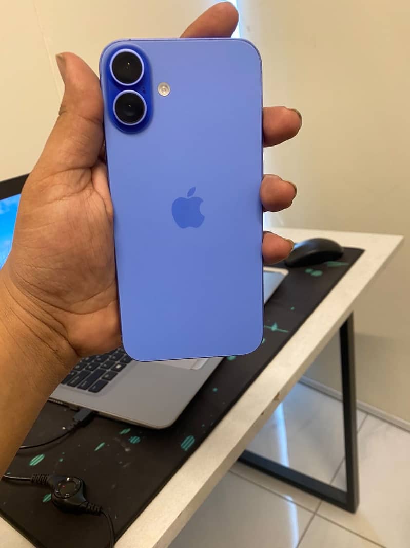 Apple iPhone 16 Plus 2