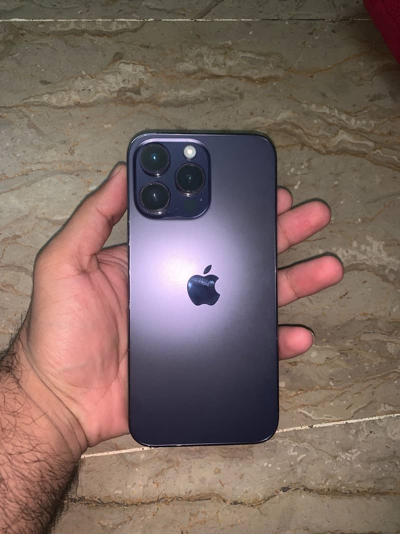 Apple iPhone 14 Pro Max 4