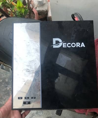 DECORE UPS  for sale good condition kuch months use huwa haa bus