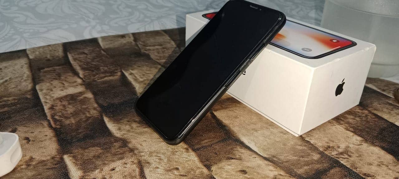 Apple iPhone X 2