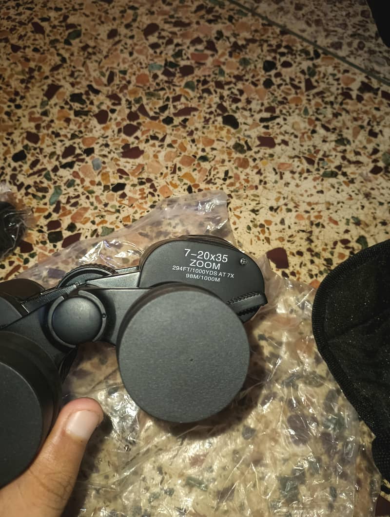 BinoCulars 3