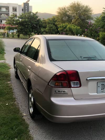 Honda Civic VTi 2002 Auto Islamabad number