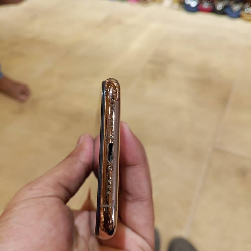 Apple iPhone 11 Pro 3