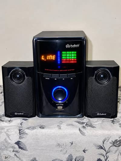 Audionic AC/DC Bloothoth speaker for sale New condition