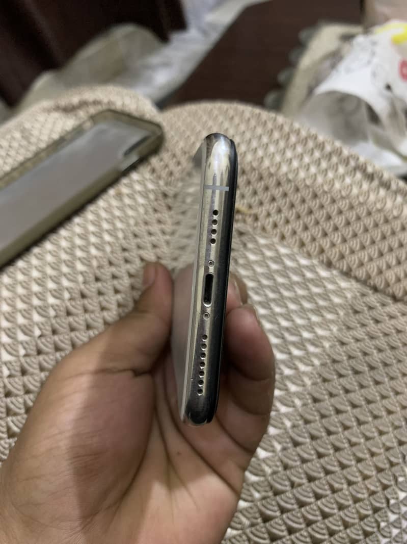 Apple iPhone XS Max 2