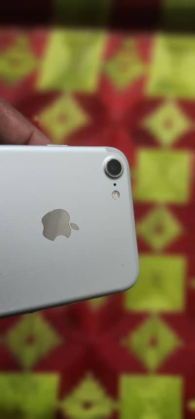 Apple iPhone 7 64Gb