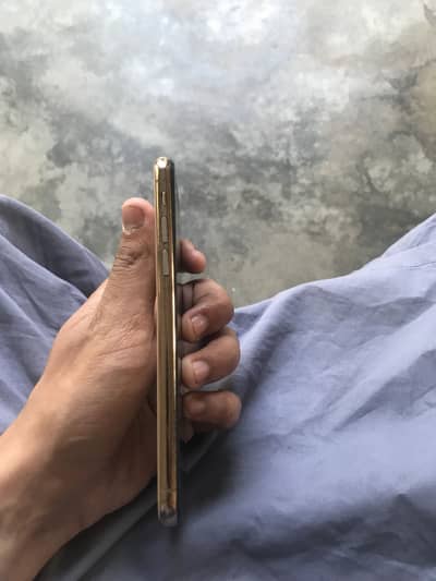 Apple iPhone XS