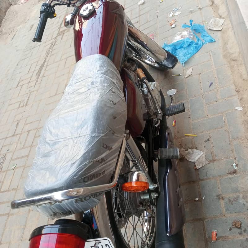 CD 125 CC 1