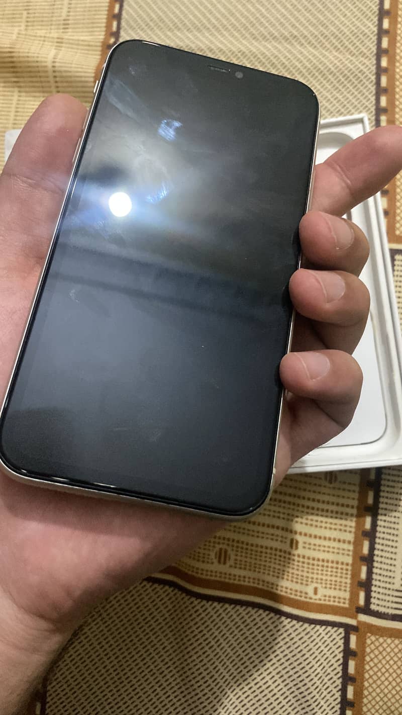 Apple iPhone 11 5