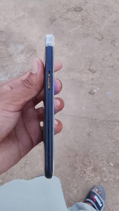OPPO A37
