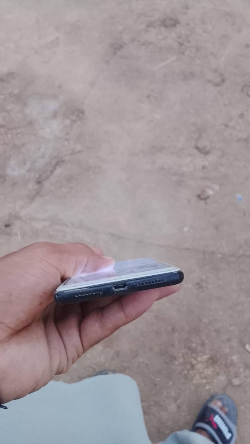 OPPO A37 4