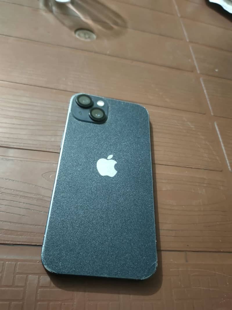 Apple iPhone 13 2