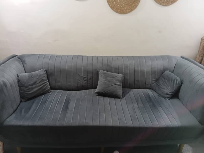 Sofa set 0