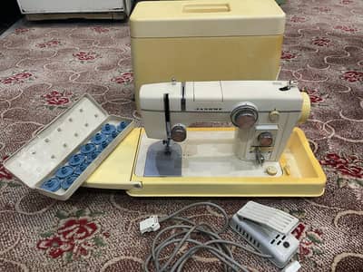 Janome Sewing Machine - Model 802 Heavy Duty Excellent Condition