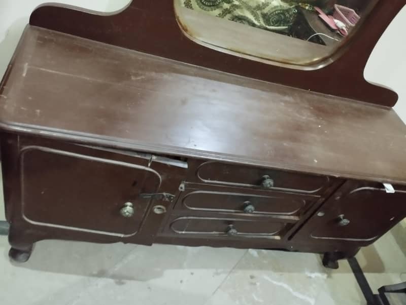 Dressing Mirror 0