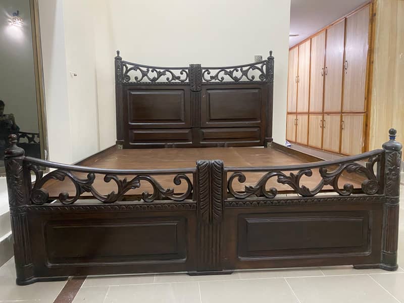 seeling a bed 0