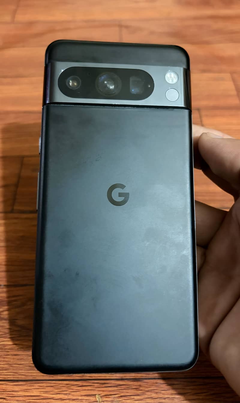 Google Pixel 8 Pro 2