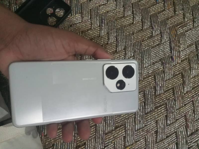 Realme Neo7 1