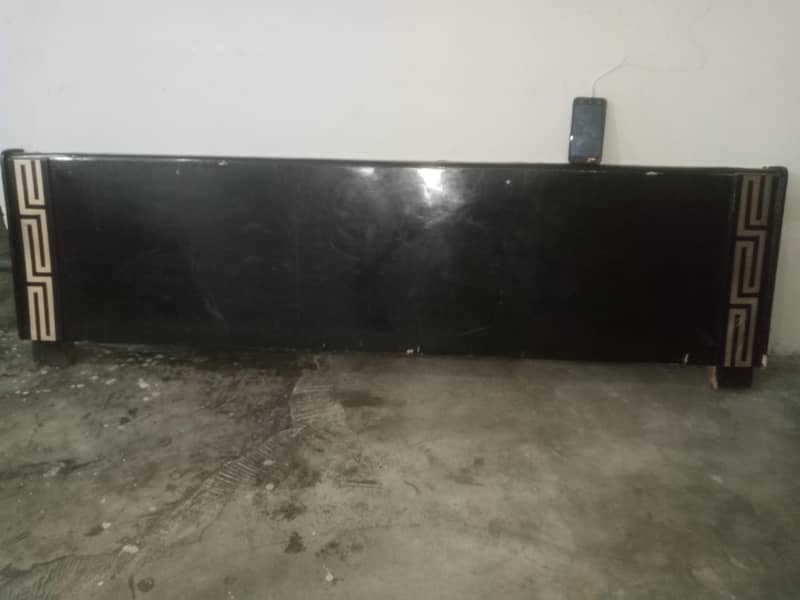 ایک عدد خالی بیڈ سیٹ 10