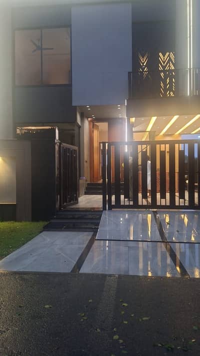 Beautiful House Available For Sale