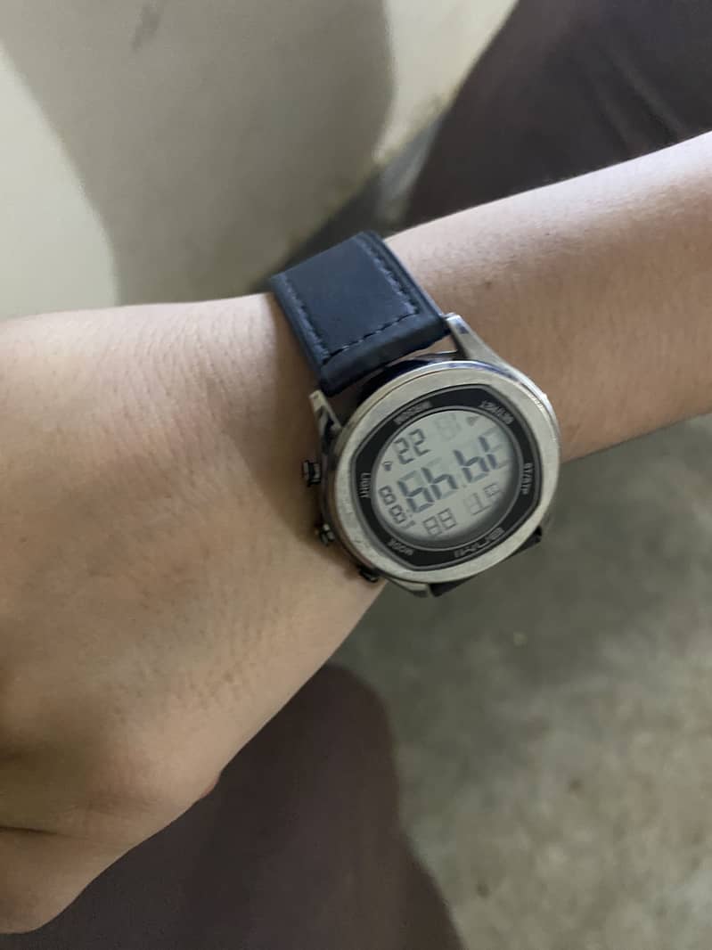 Men watch 1