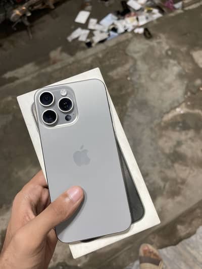 I phone 15 pro Max