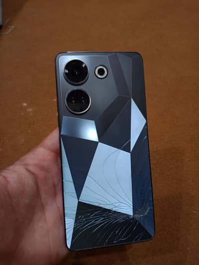 Tecno CAMON 20