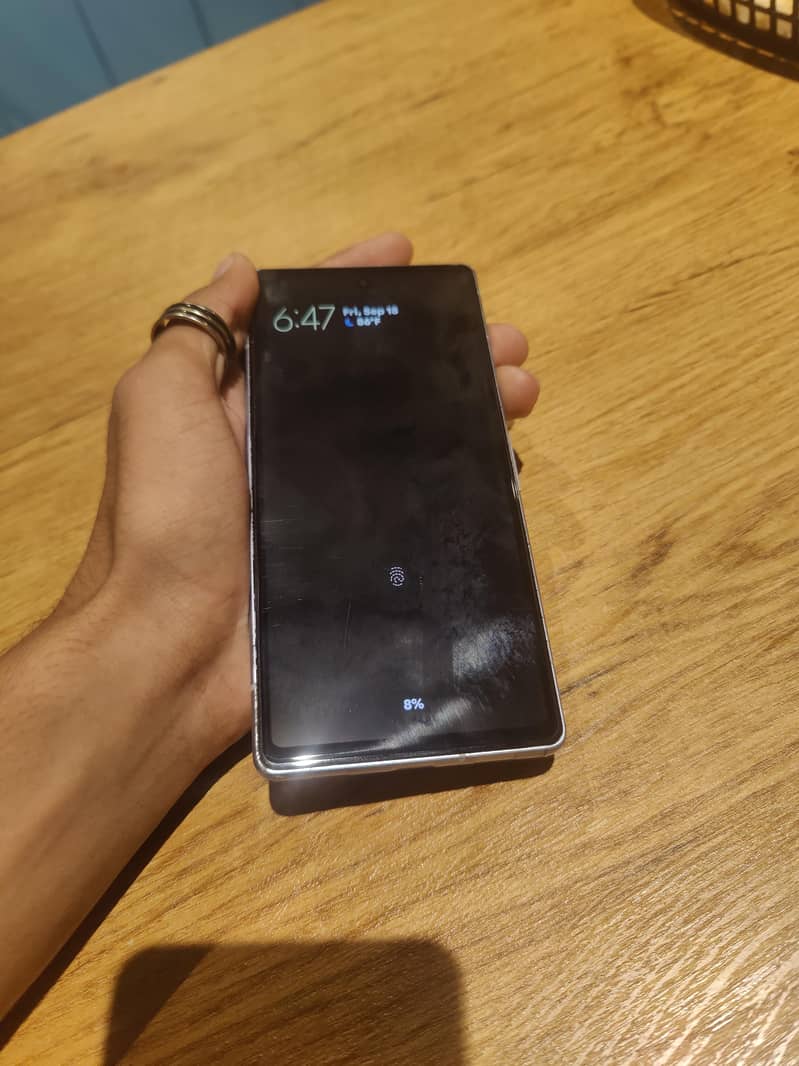 Google Pixel 7a 1